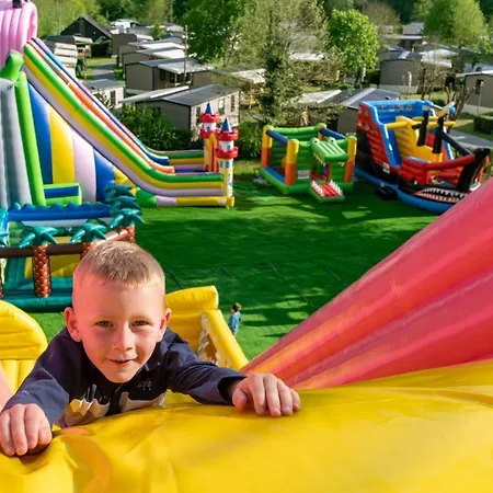 Campsite Country Park La Chapelle - Site Officiel - Next To Disneyland Paris Crecy-la-Chapelle