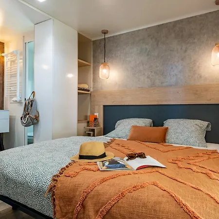 Kemping Country Park La Chapelle - Site Officiel - Next To Disneyland Paris *