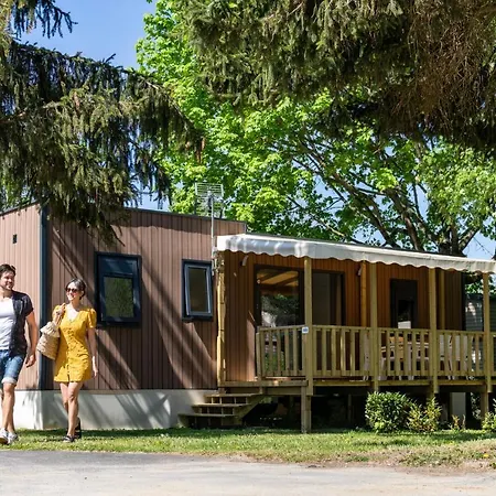 Campingplads Country Park La Chapelle - Site Officiel - Next To Disneyland Paris