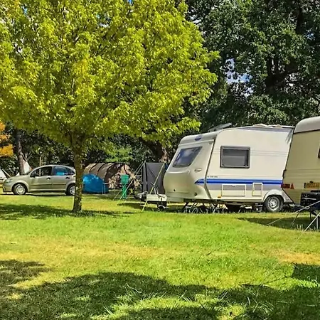 Country Park La Chapelle - Site Officiel - Next To Disneyland Paris Campsite Crecy-la-Chapelle